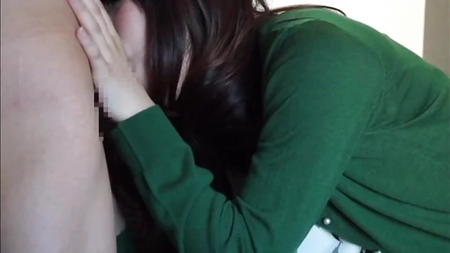 Shorthaired Asian babe gives a steaming handjob 2