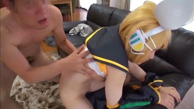 Tomoko Ashida featured in a kinky threesoome 7