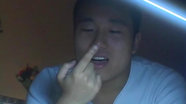 Sexy JP housewife Akiho Yoshizawa washes her hubby and jerks him off