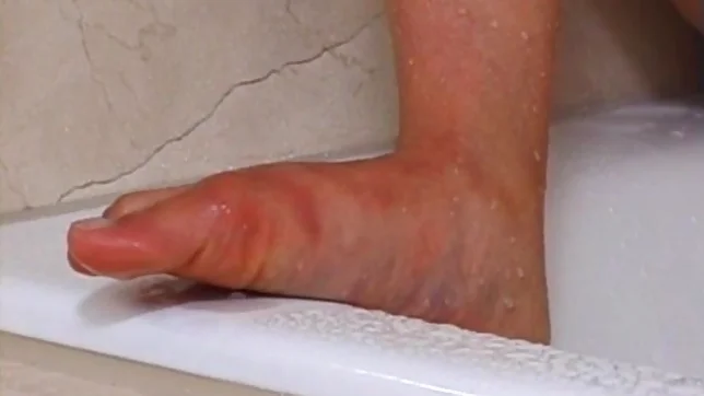 Hiromi Ochiai wild masturbation session 2