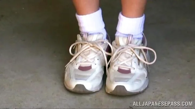 Sweet Asian amateur loves fingering herself