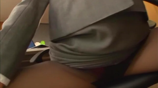 Emiri Okazaki gets a large cock to smash her cherry 2