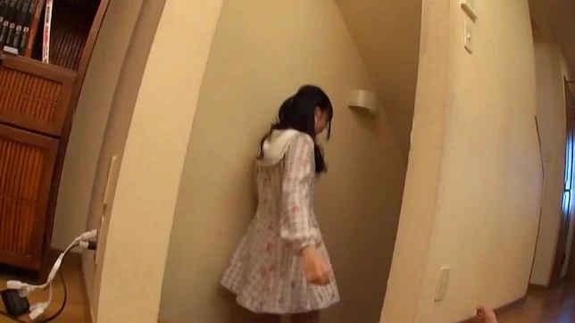 Handjob diva Aya Miyazaki loves the taste of hot cock 4