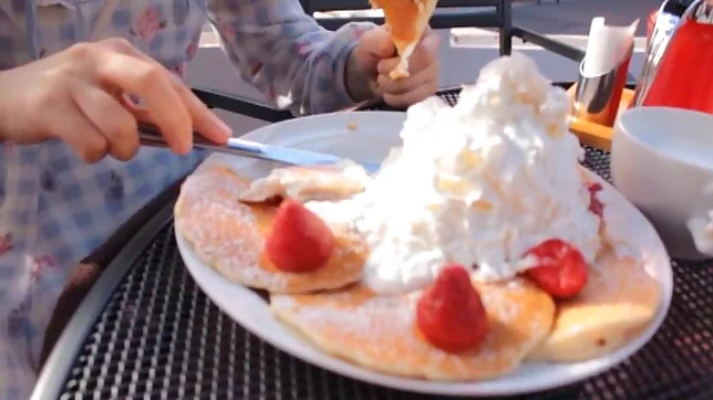 Handjob diva Aya Miyazaki loves the taste of hot cock 4