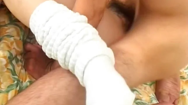 Tight pussy of the teasing schoolgirl Yui Saotome gets some stretching