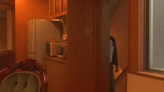 Sexy JP housewife Akiho Yoshizawa washes her hubby and jerks him off 3