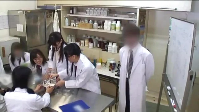 Teen schoolgirl friends in glasses help to jerk him off 2