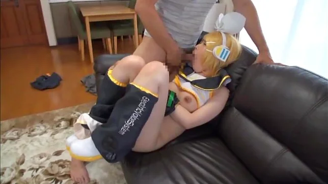 Tomoko Ashida featured in a kinky threesoome 8