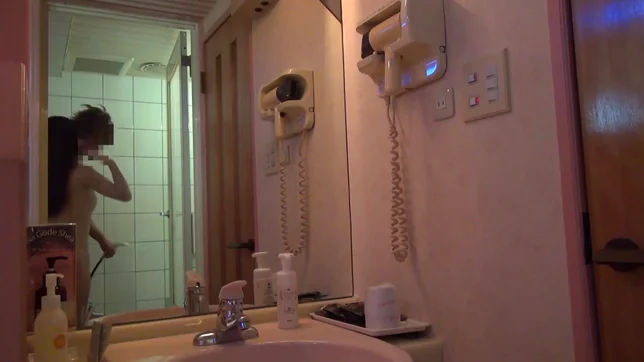 Girlfriend gets fucked while taped on hidden camera 6