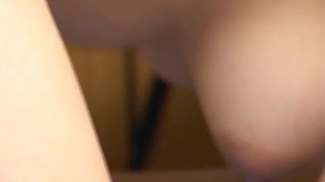 Rua Mochizuki a amateur teen with stockings gets fingered and fucked