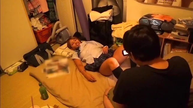 Amatuer vixen gags on a massive dick 3