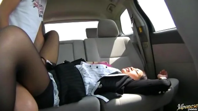 Yuri Aine Japanese office girl has sex in the car 3