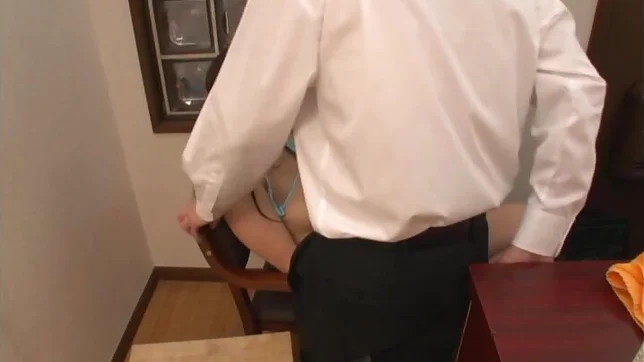 Brunette in sexy bikini blows after a nice oral 9