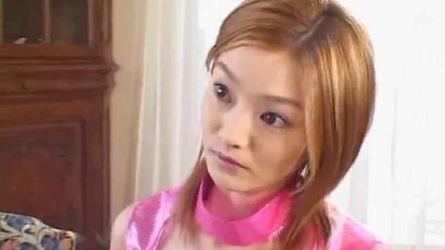 Alluring Tokyo schoolgirl spreads legs for fucking in a bathroom