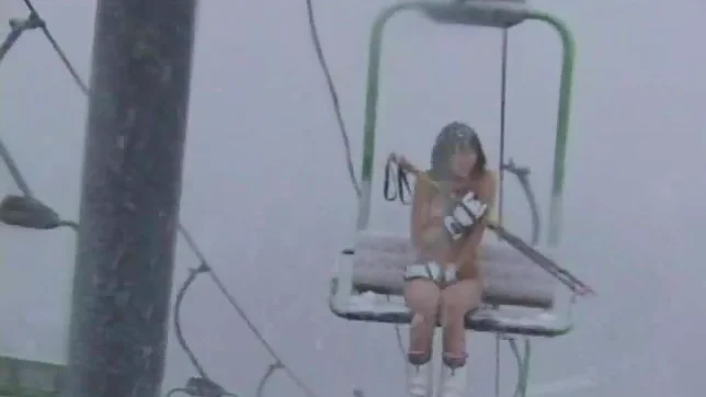 Rin Kawamoto Asian doll is skiing nude