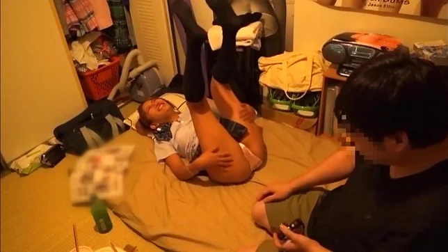 Amatuer vixen gags on a massive dick 8