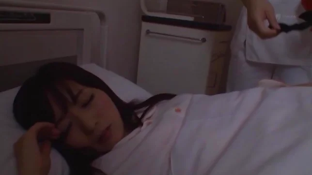 Kinky Asakura Yuu plays with toys in foursome