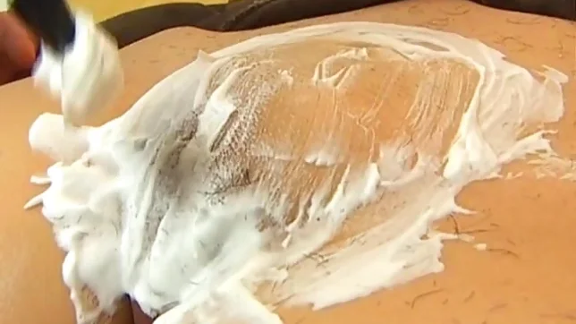 Himena Ebihara lovely Asian babe shaves her sweet pussy 4