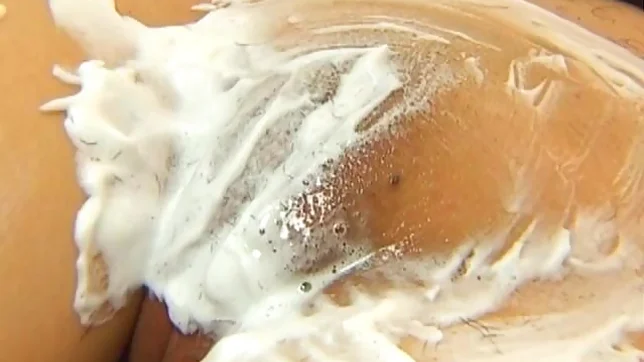 Himena Ebihara lovely Asian babe shaves her sweet pussy 4