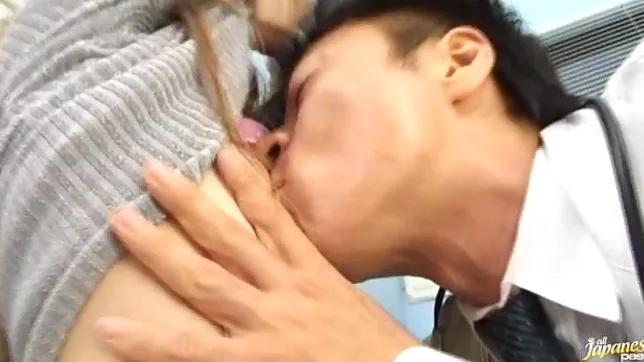 Hatsuka Asian beauty gets her pussy licked 3