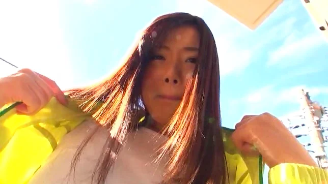 Delicious Hikaru Kawana flaunts her awesome body