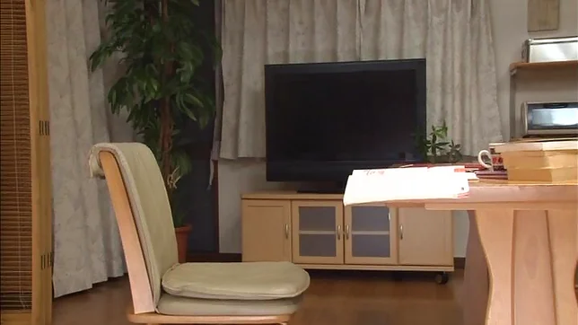 Helpful teen girl Shiori Yamate fucked by her horny boyfriend 4