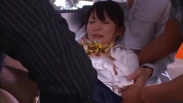 Saki Kouzai sucking several huge dicks