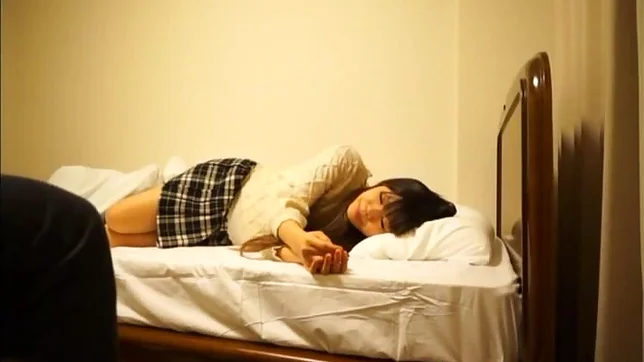 Japanese schoolgirl tries a tasty dick first thing in the morning