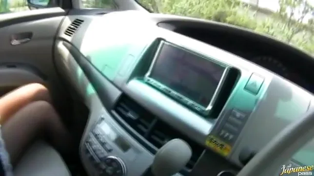 Yuri Aine Japanese office girl has sex in the car 4