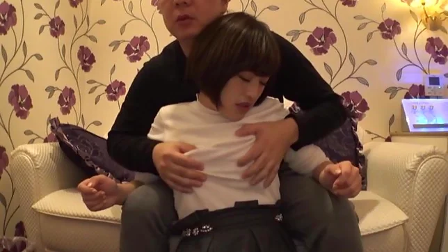 Hottie enjoys showing off her pleasure buds