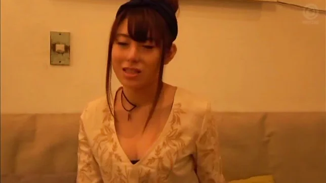 Sexy teen gets a warm caress in a sexy laced lingerie 2