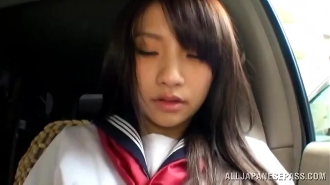 Amateur teen likes it in outdoors in the car 2