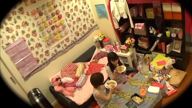 Sexy teen enjoys a kinky pussy licking 13