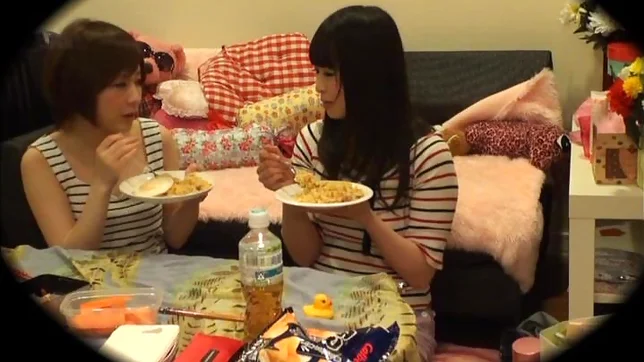 Sexy teen enjoys a kinky pussy licking 13