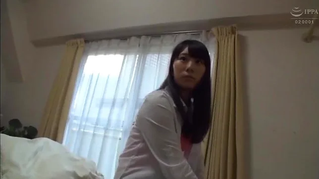 Amateur babe is giving amazing blowjobs 3