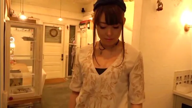 Sexy teen gets a warm caress in a sexy laced lingerie 5