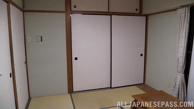 Curvaceous busty mature chick Ryouko Murakami fucked doggie fashion 4