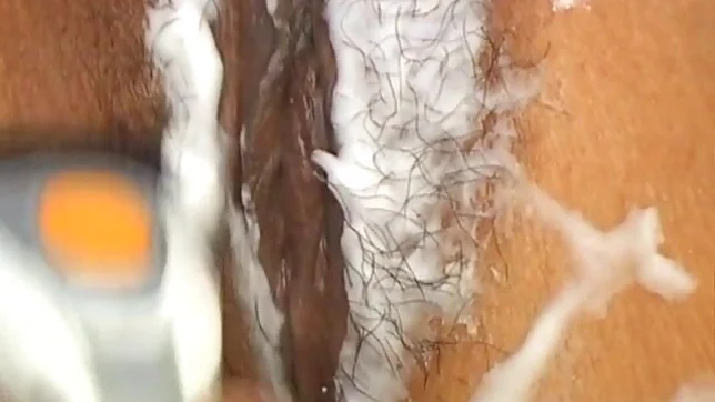 Rin Satomi Beautiful Asian doll shaves her pussy and shows it off 3