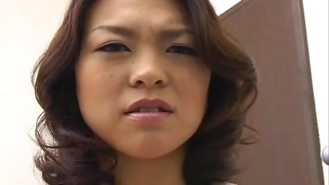 Reiko Nakamori Naughty Asian doll shoplifts, and pays with a blow job