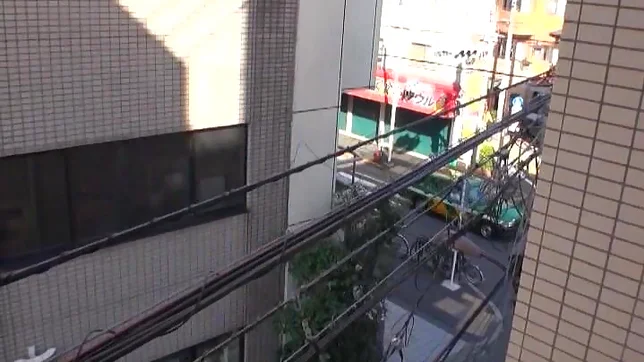 Delicious Hikaru Kawana flaunts her awesome body 2