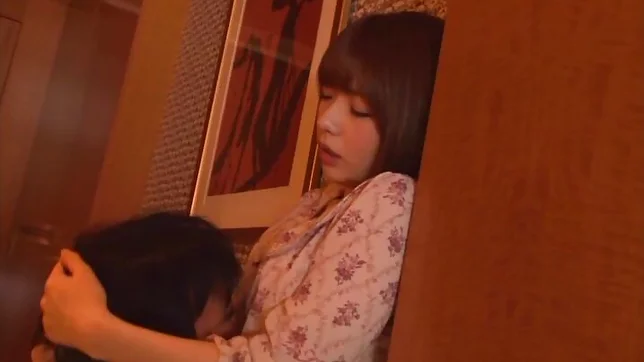 Appetizing Japanese AV model Ui Nai enjoys oral sex 3