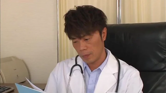 Juicy hottie An Anno has sex with two guys gets her head and pussy banged 3