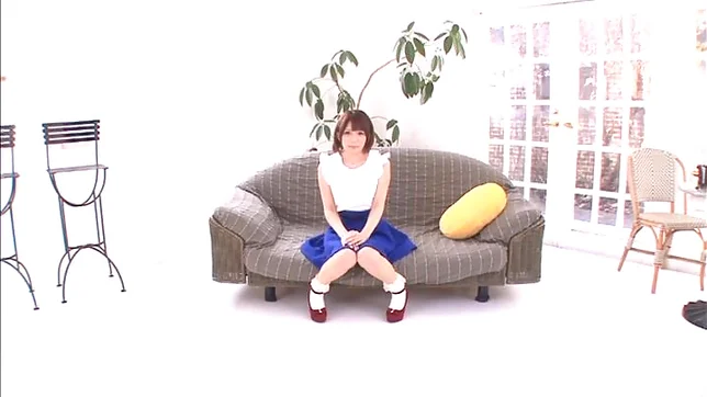 Sexy Ui Nai showcases her wonderful body 2