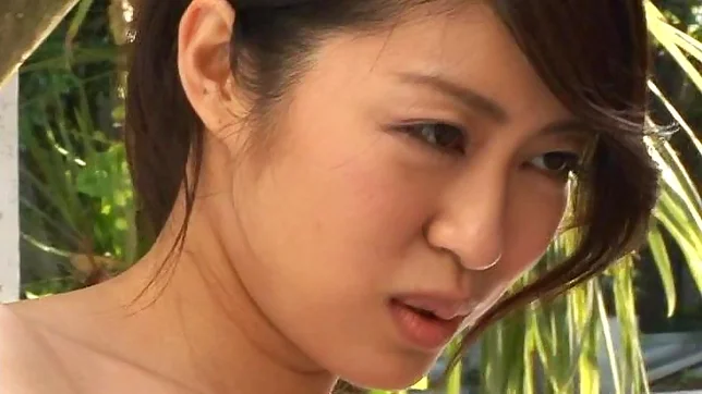 Steaming girl Kaori Otonashi in sexy shorts teased outdoors 6