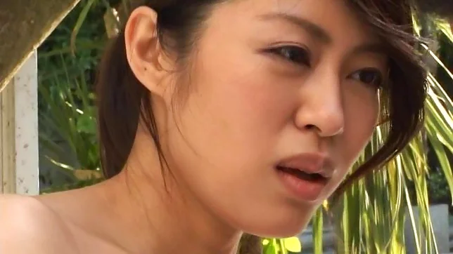 Steaming girl Kaori Otonashi in sexy shorts teased outdoors 6