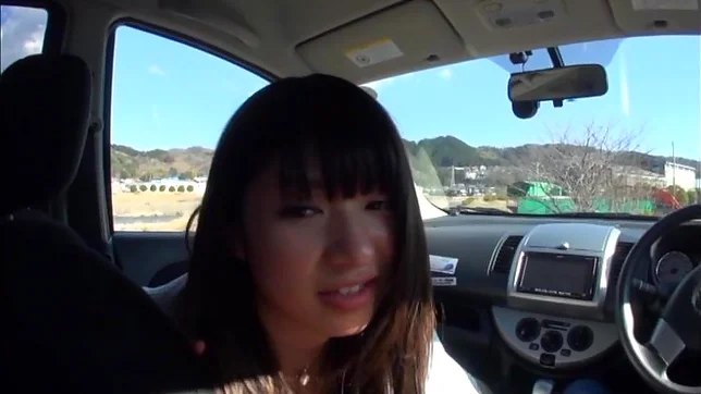 Rio Ogawa gives blowjob in the car for her boyfriend 2