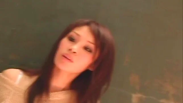 Noa Kirishima Asian model enjoys the outdoors 3