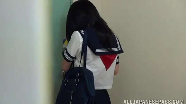 Pink pussy of Yui Kasugano gets fully satisfied