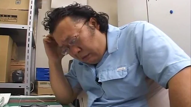 Reiko Nakamori Naughty Asian doll shoplifts, and pays with a blow job 2