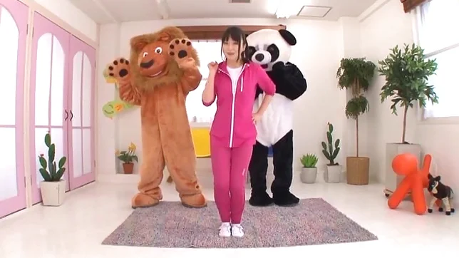 Sexy amateur teen Nozomi Hazuki posing on cam and dancing 3